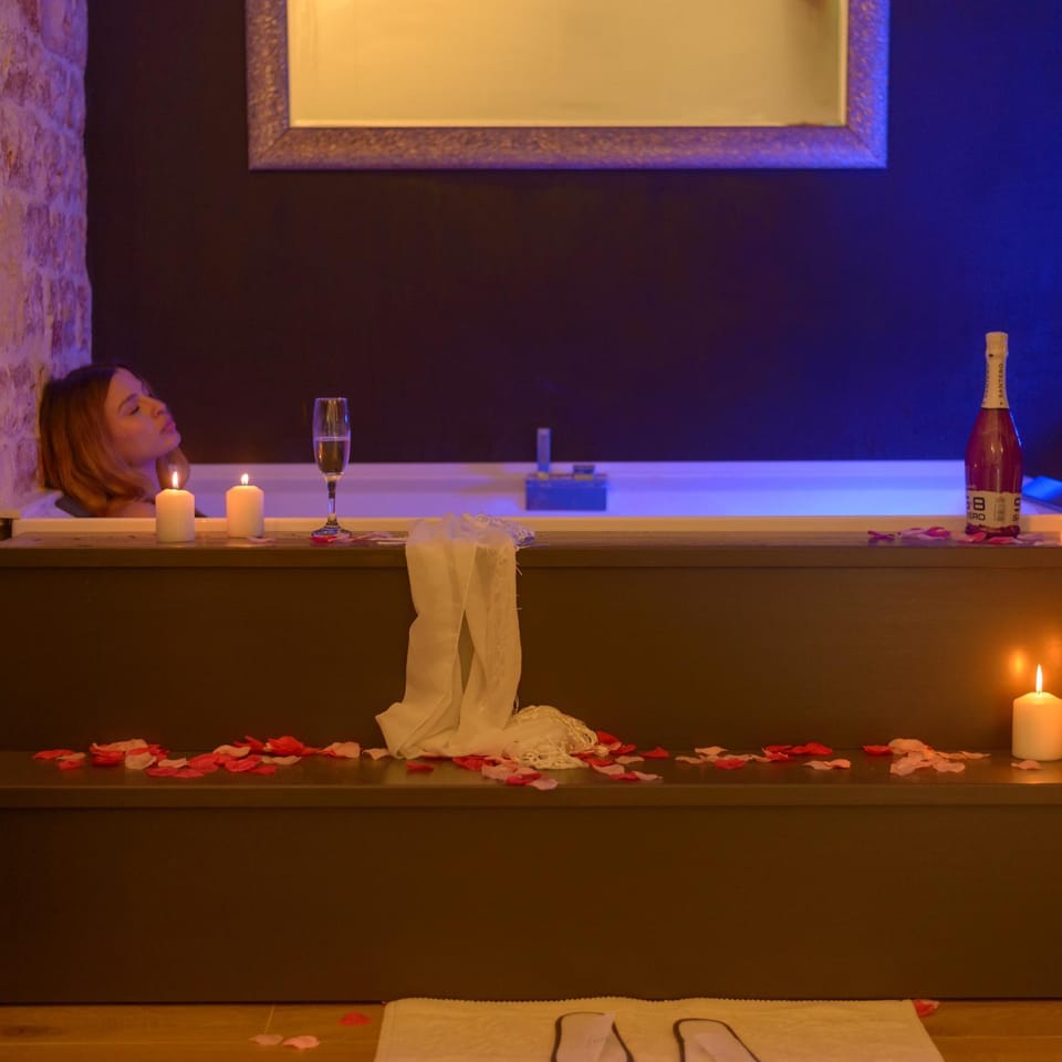 Hot Tub, Hot Tub, Bath