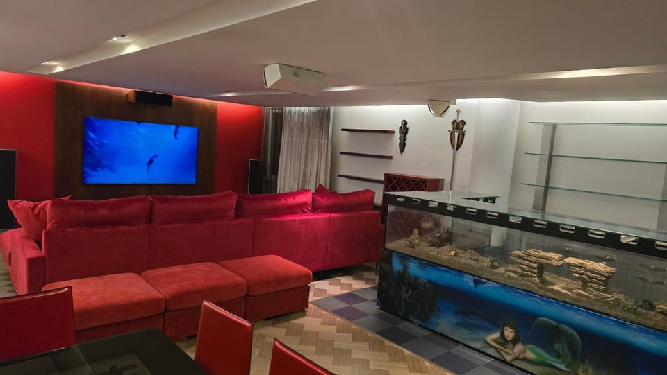 TV and multimedia, Living room, Seating area