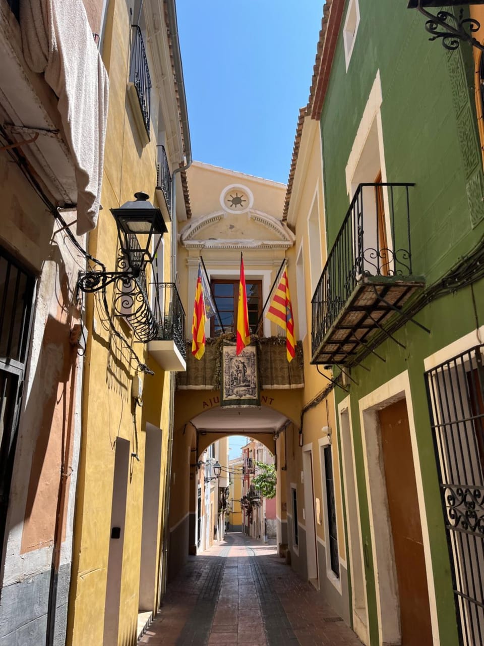 Neighbourhood, Street view