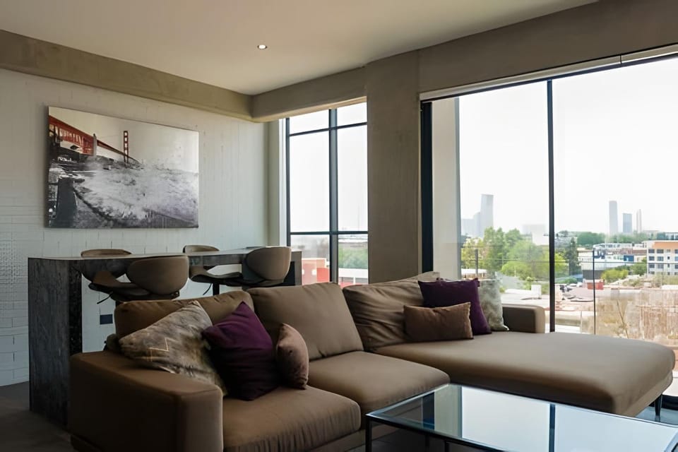 Communal lounge/ TV room