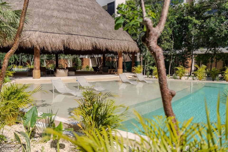 Pool view, Swimming pool