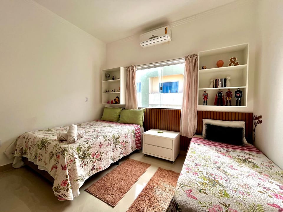 Bed, Photo of the whole room, Bedroom, air conditioner