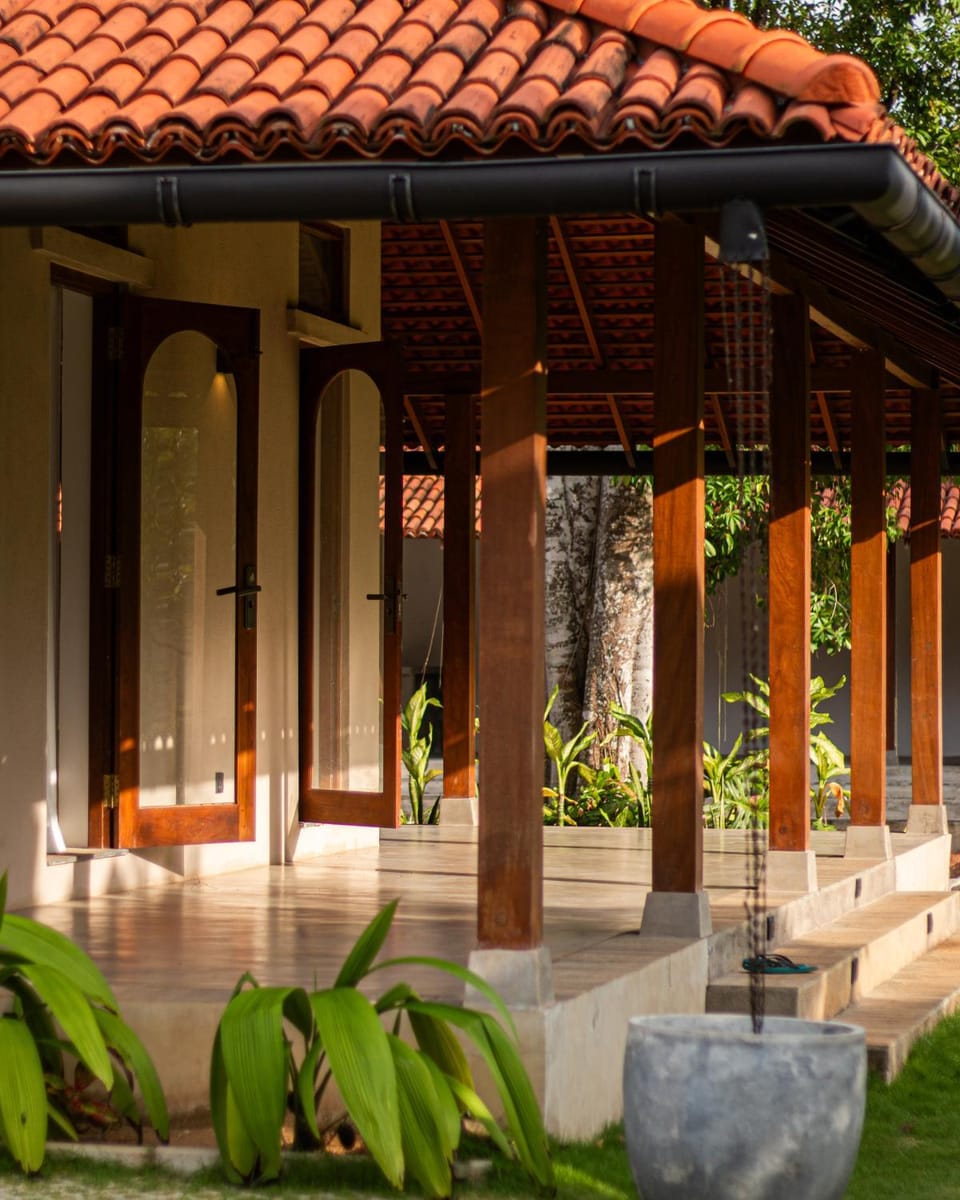 Patio, Location