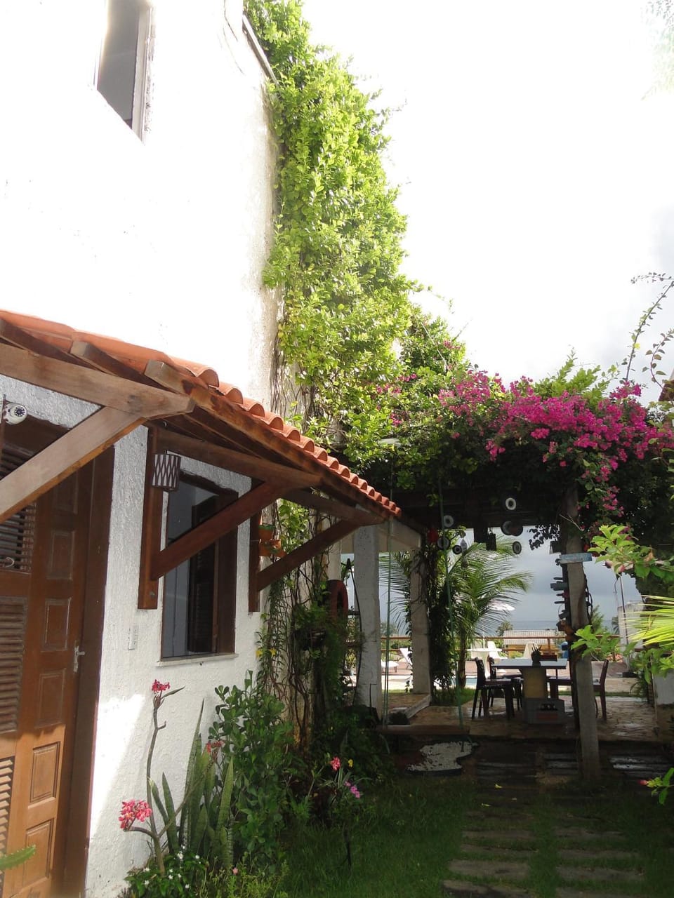 Patio, Spring, Garden, Dining area, Garden view
