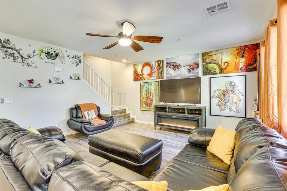 1 Mi to Aliante Casino: Townhome w/ Fenced Yard! House in North Las Vegas