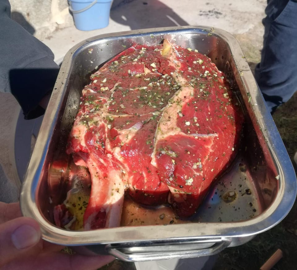 BBQ facilities, Food and drinks, Food
