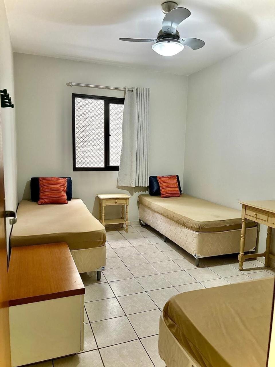 303 FRAM TOWER - incrível 3 qtos, pé na areia, edifício frente mar Praia Morro 2vg Apartment in Guarapari