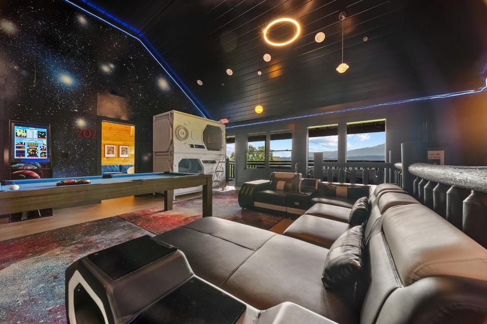 Star-a-Lago - 11-Bedroom Smoky Mountain Cabin with Pool, Hot Tubs, Theater, and Game Room Cabin in Sevier County