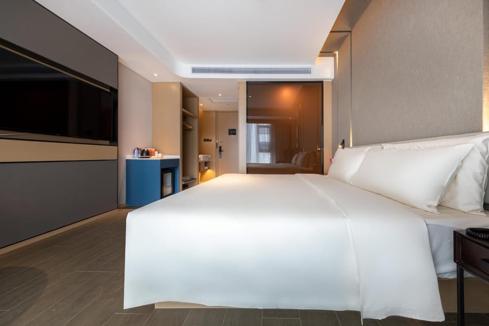 Atour Hotel Wuhan Zhuankou Dongfeng Avenue Sports Center Hotel in Wuhan