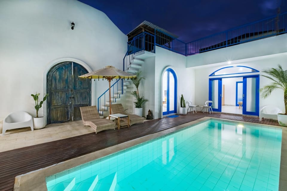 Property building, Swimming pool