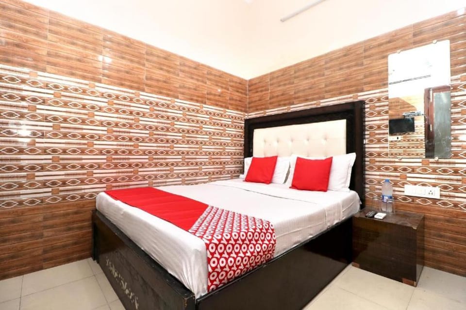 Kapoor Guest House and PG Bed and Breakfast in Punjab, India