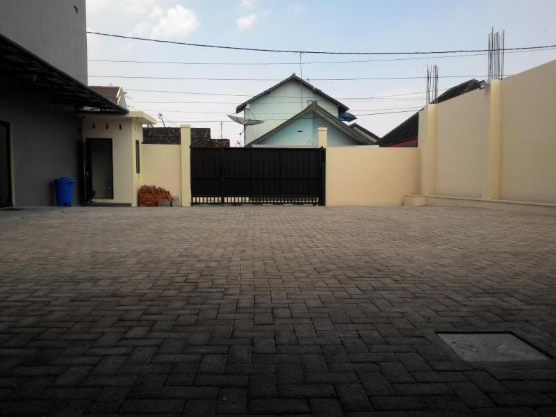 deKOST Madiun Bed and Breakfast in East Java