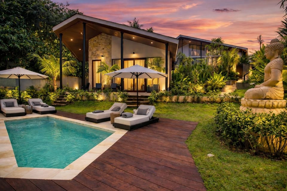 Property building, Garden view, Swimming pool