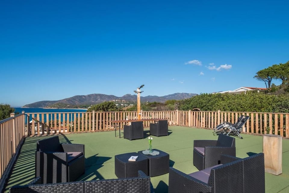 Private pool - 1 minute from the sea - Ampia e accessoriata Apartment in Geremeas