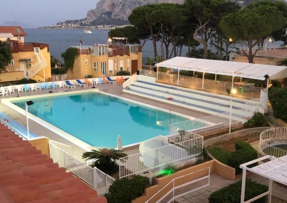 Finestra sul Golfo House in Palermo