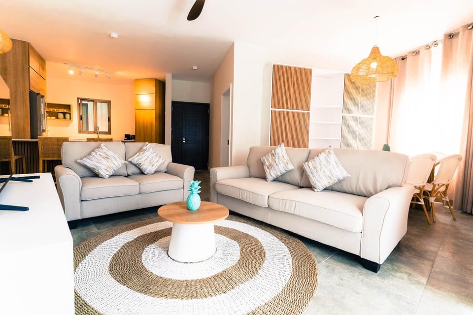 Communal lounge/ TV room, TV and multimedia, Living room, Seating area