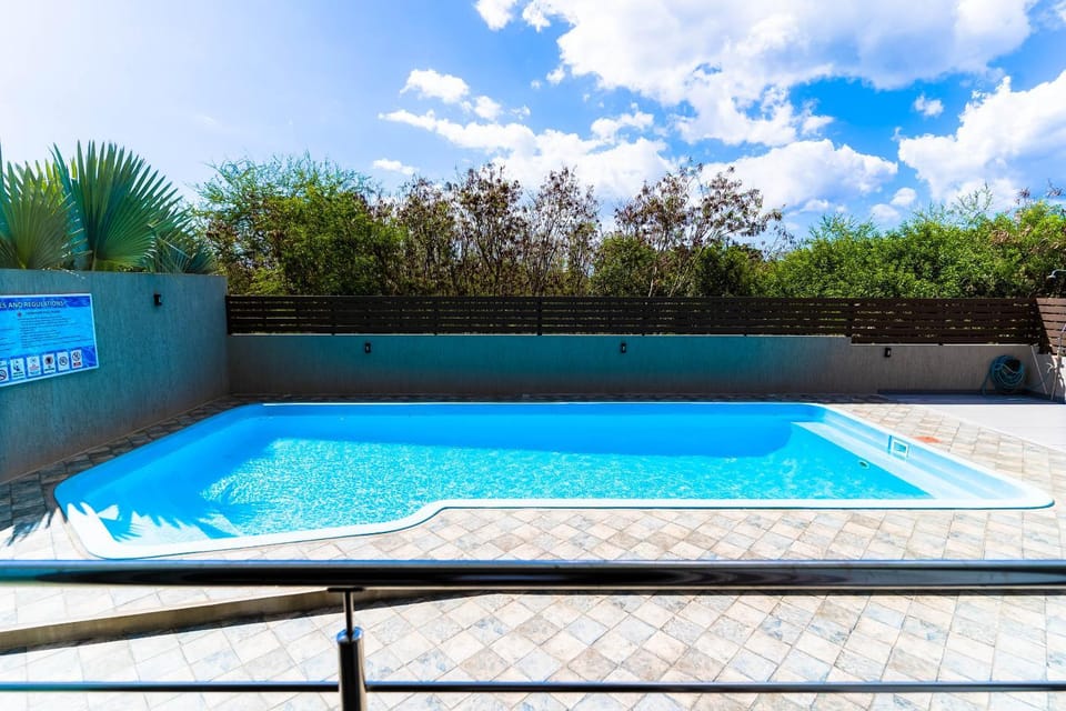 Pool view, Swimming pool