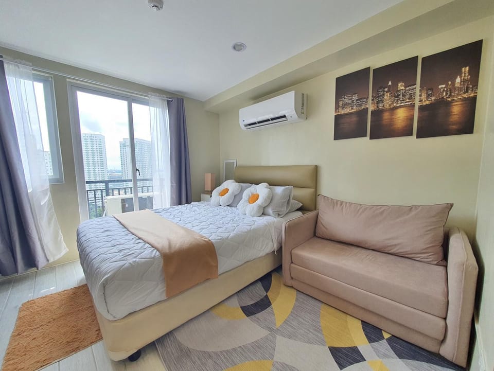 Living room, Bedroom