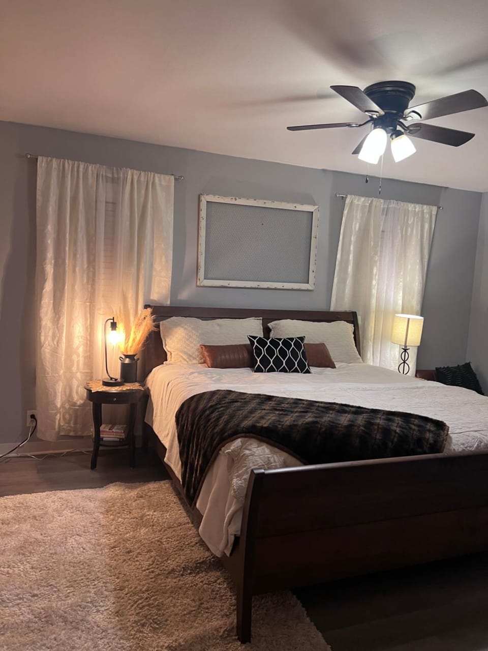 Bluebonnet apartment Athens tx king size bed 2 min from courthouse Apartment in Texas