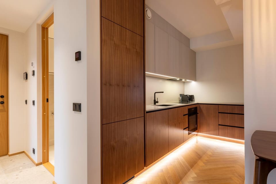 Kitchen or kitchenette, oven, stove
