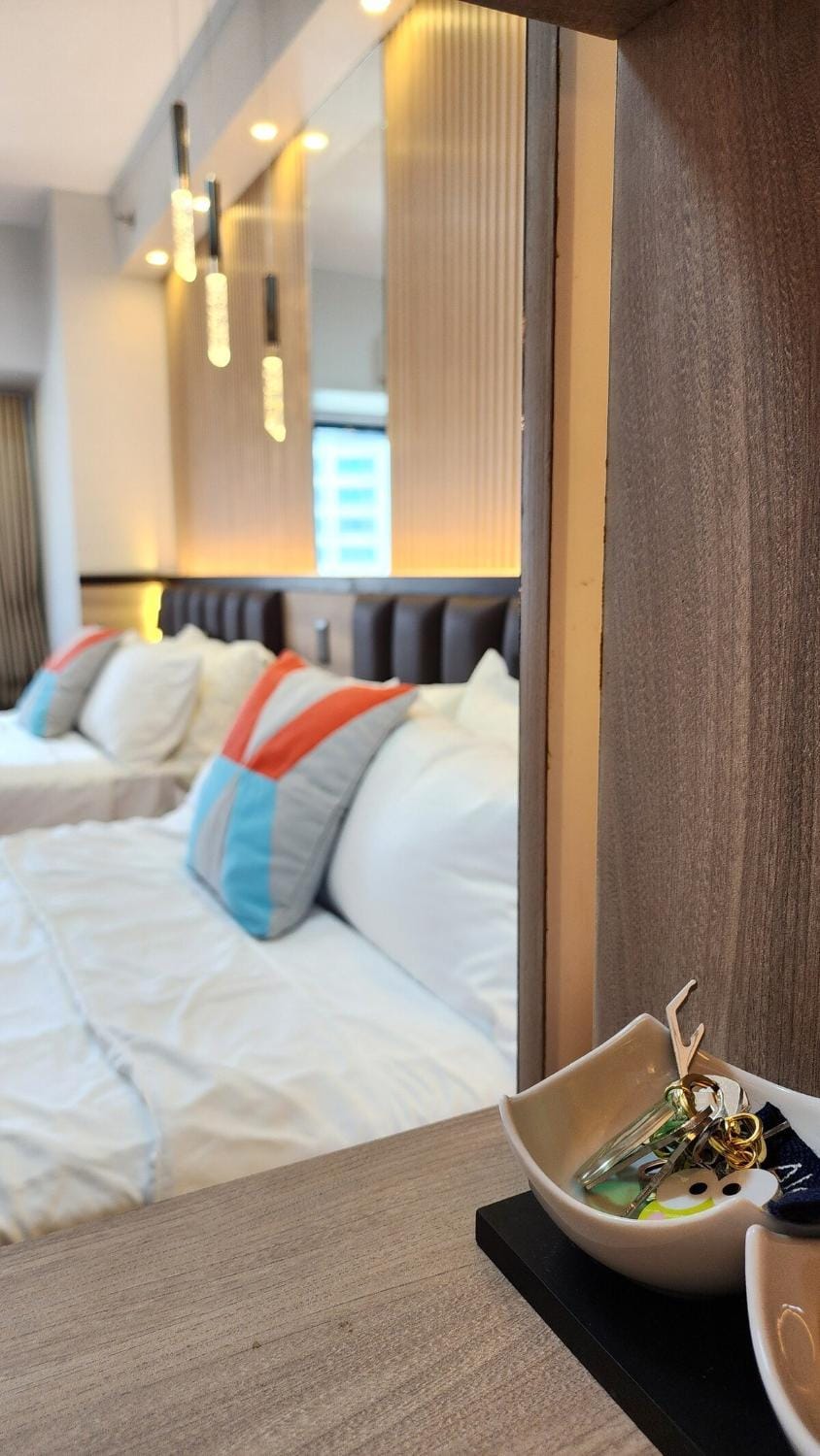 Air residence Fantasy Sophisticated Heaven on earth Gym Swim Park 300 MB Apartment in Pasay