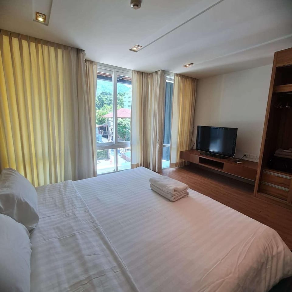 Luxury 2 Bedroom Duplex with Private Pool- Privilege Residence Patong Apartment in Patong
