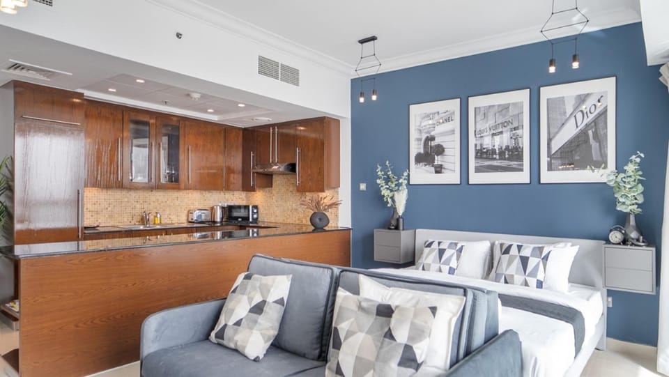 Kitchen or kitchenette, Living room