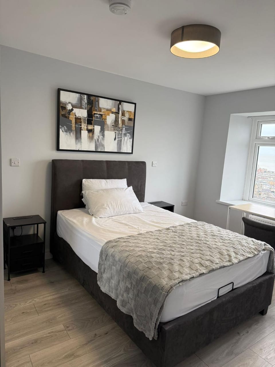 Highbay, Luxury room with sea views and modern conveniences Bed and Breakfast in Swansea