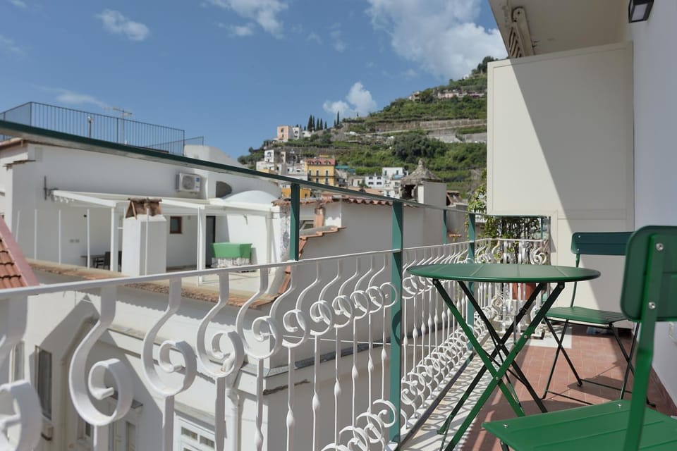 View (from property/room), Balcony/Terrace