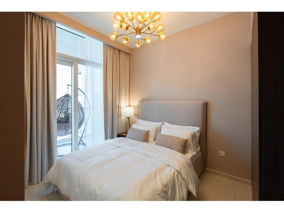 Bed, Decorative detail, Bedroom