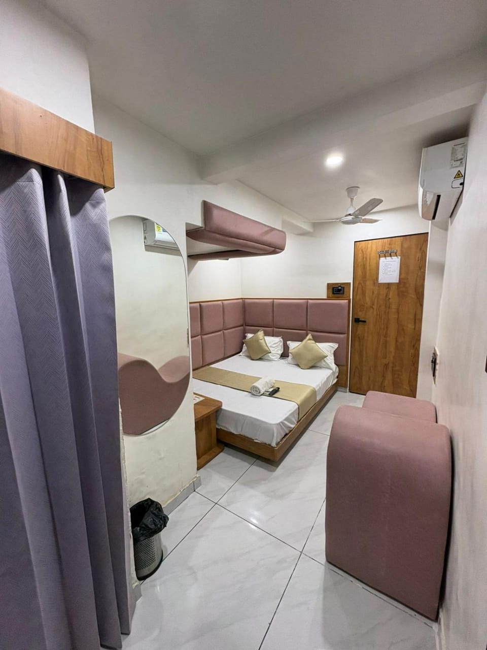 Hotel Skyland Hotel in Ahmedabad
