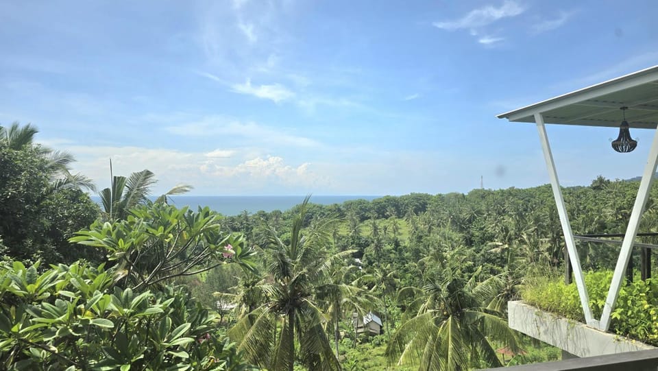 Melase Hill Suite Villa Apartment in Batu Layar