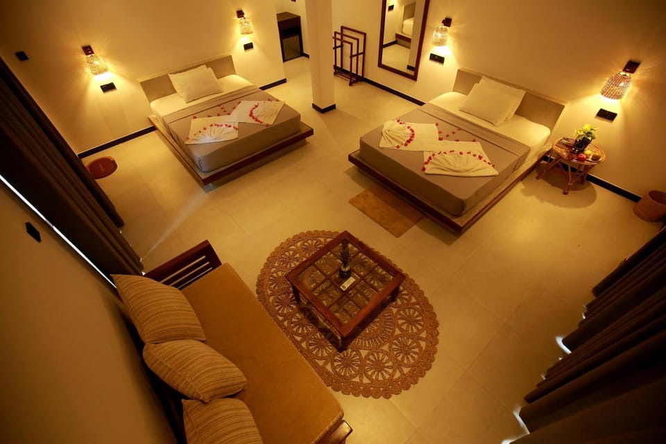 Bed, Living room, Photo of the whole room, Seating area, Bedroom