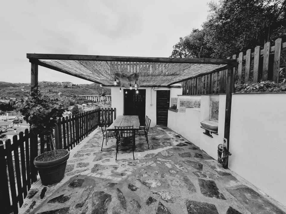 Balcony/Terrace, Balcony/Terrace, Dining area