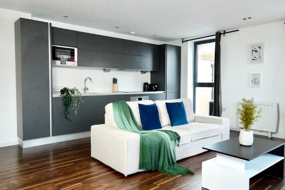 Elegant 2 Bed Flat in East London Apartment in London