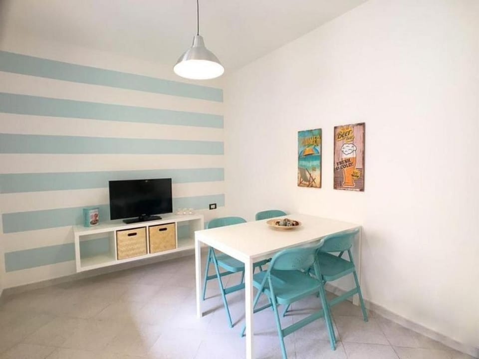 TV and multimedia, Dining area