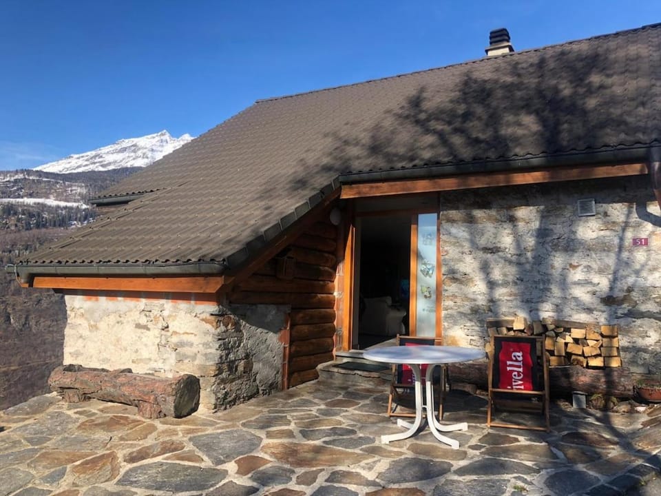 Bellissimo Chalet con vista Chalet in Canton of Ticino