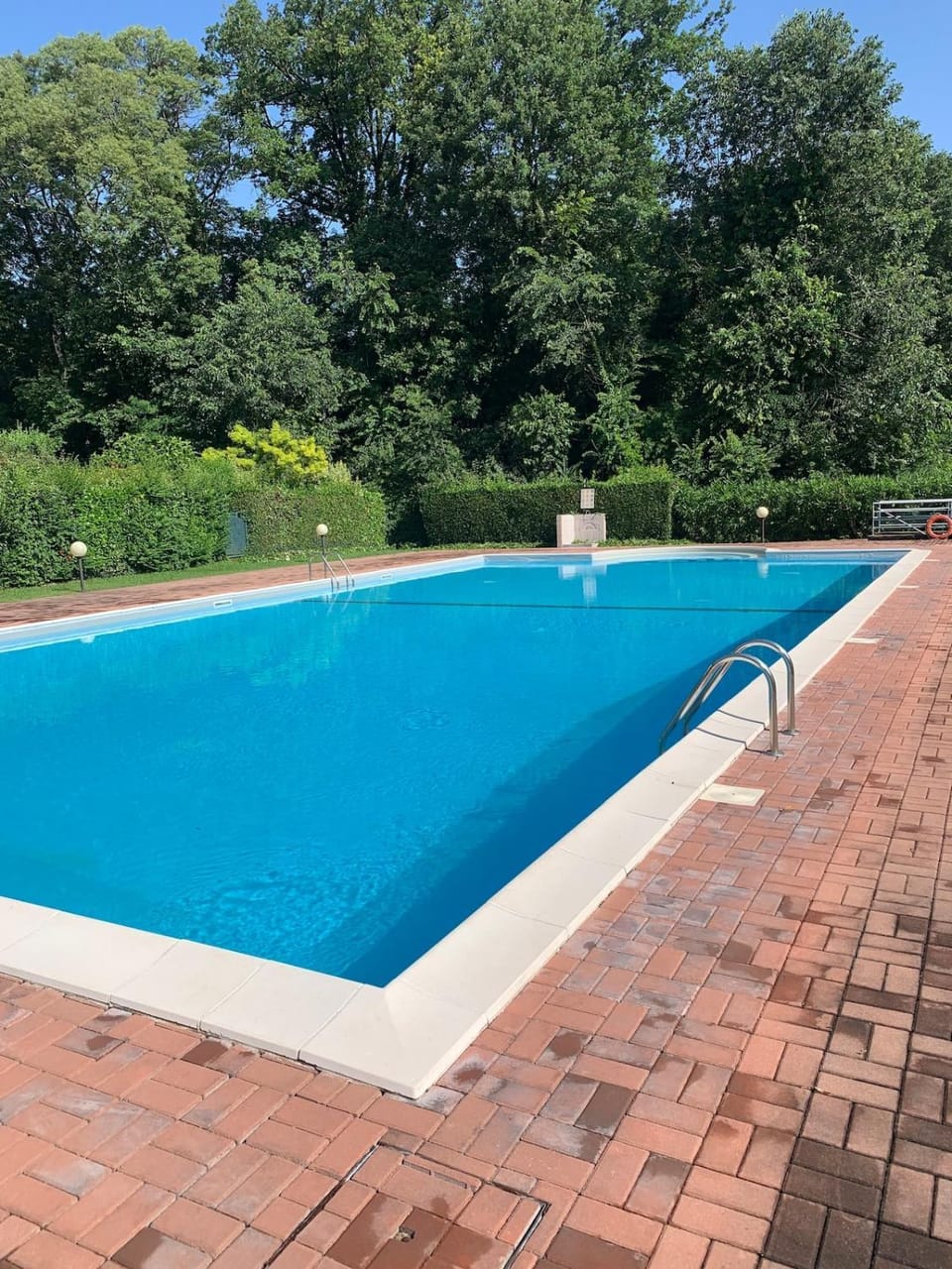 Garda Tulipano tranquillo bilocale con piscina e terrazza Apartment in Desenzano del Garda