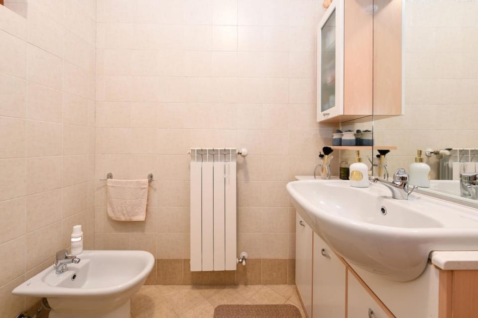 Garda Tulipano tranquillo bilocale con piscina e terrazza Apartment in Desenzano del Garda