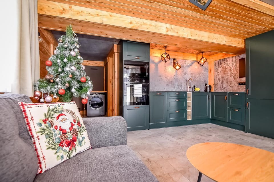 Kitchen or kitchenette, Living room, Seating area