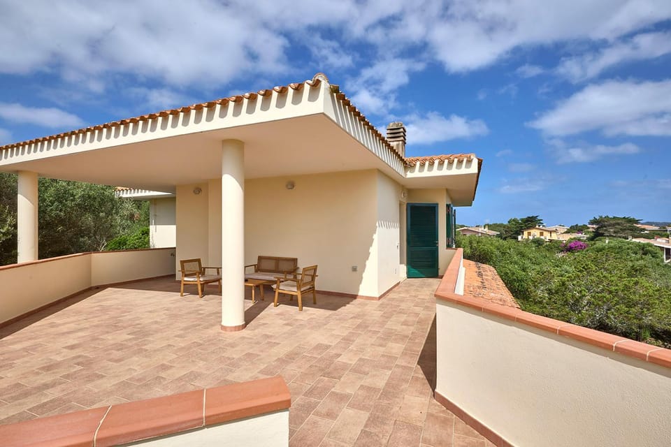 Property building, Patio, Day, View (from property/room), Balcony/Terrace, Dining area, Garden view, Garden view, Sea view, Breakfast, Inner courtyard view