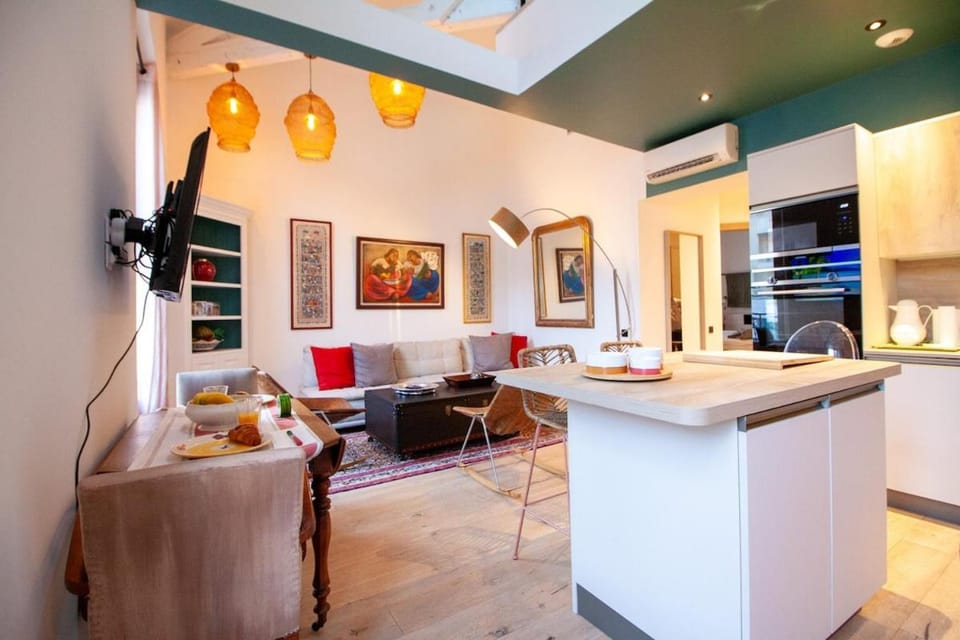 Stylish & Spacious 2-Bed Duplex in Cannes Apartment in Cannes