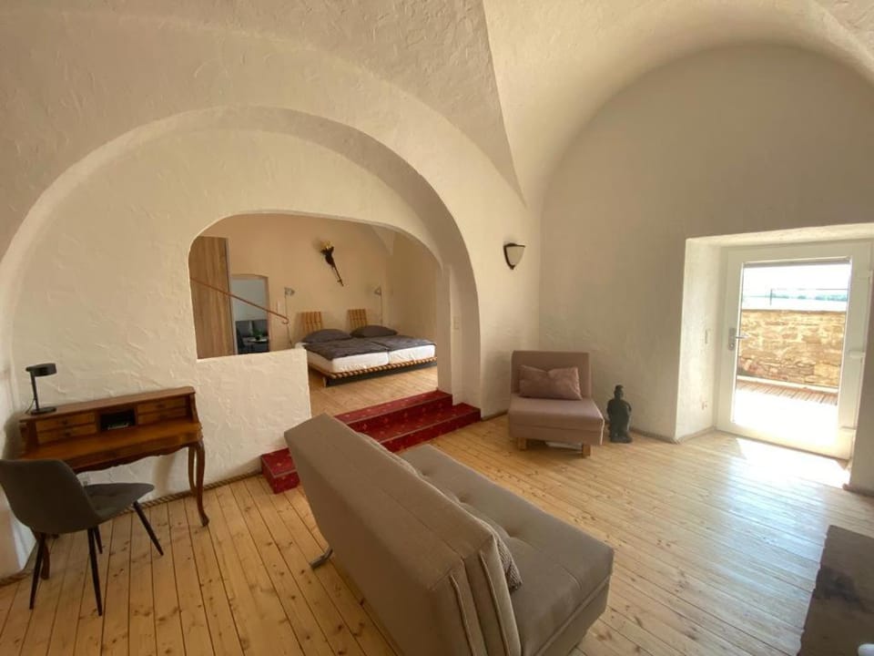 Bed, Living room, Photo of the whole room, Seating area, Bedroom