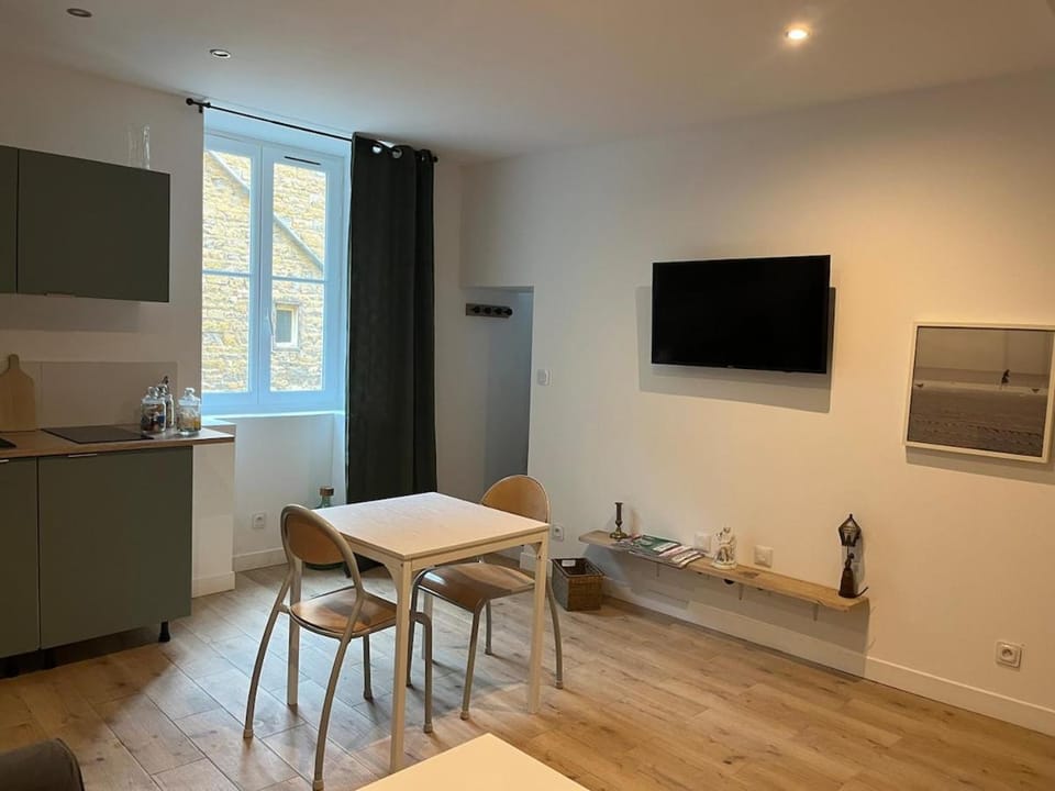 Studio climatisé Apartment in Auvergne-Rhône-Alpes