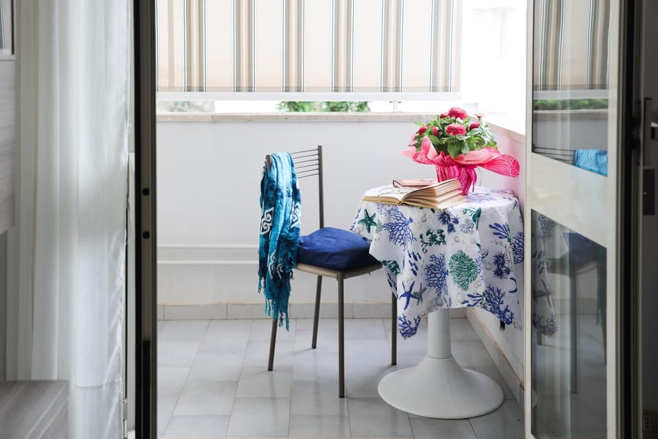 Property building, Balcony/Terrace, Balcony/Terrace, Dining area