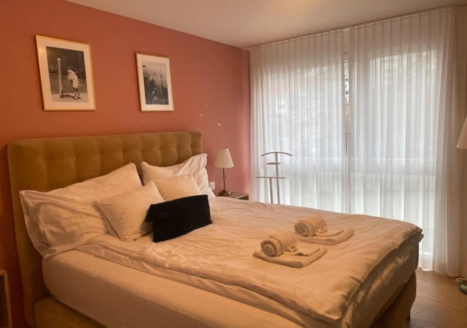 Bed, View (from property/room), Photo of the whole room, Bedroom, Family