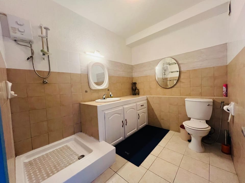 Shower, Toilet, Bathroom