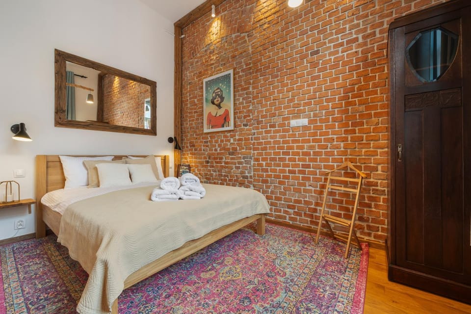 Bed, Photo of the whole room, Bedroom, towels, wardrobe