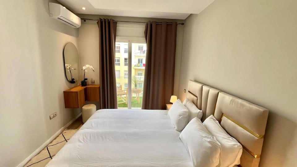 Bed, Bedroom, air conditioner