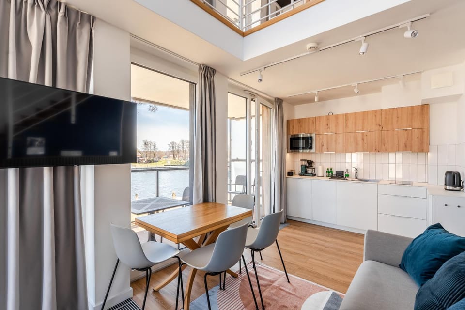 TV and multimedia, Kitchen or kitchenette, Living room, Seating area, Dining area, pet friendly, stove